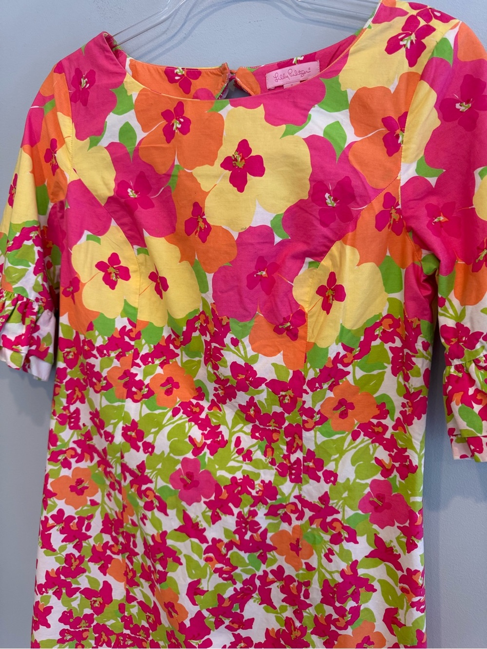 Lilly Pulitzer Vibrant Floral Shift Dress Size 4 - Picture 3 of 8